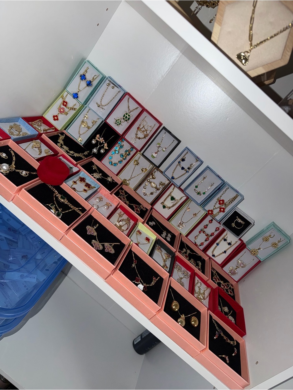Women’s 14K laminated gold mystery box 📦